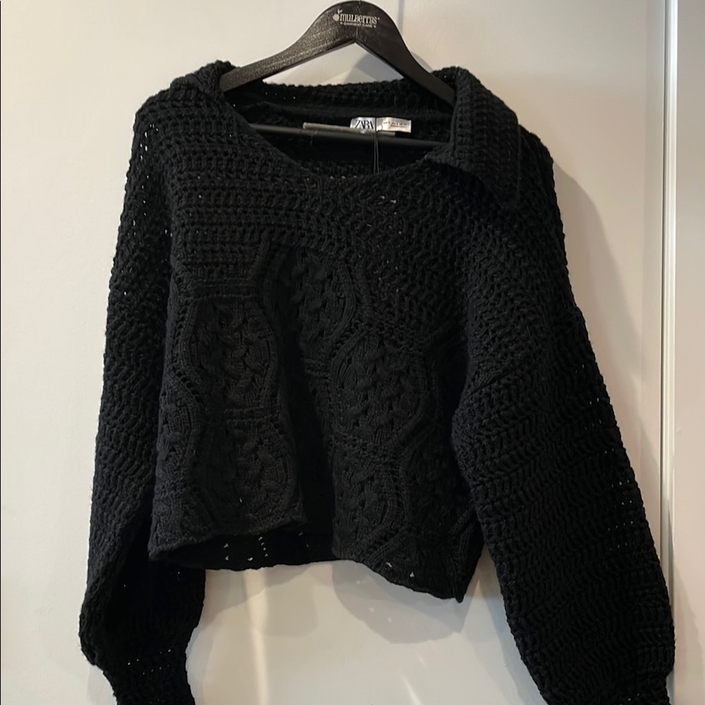 Zara Black Cozy Crew Neck Sweater